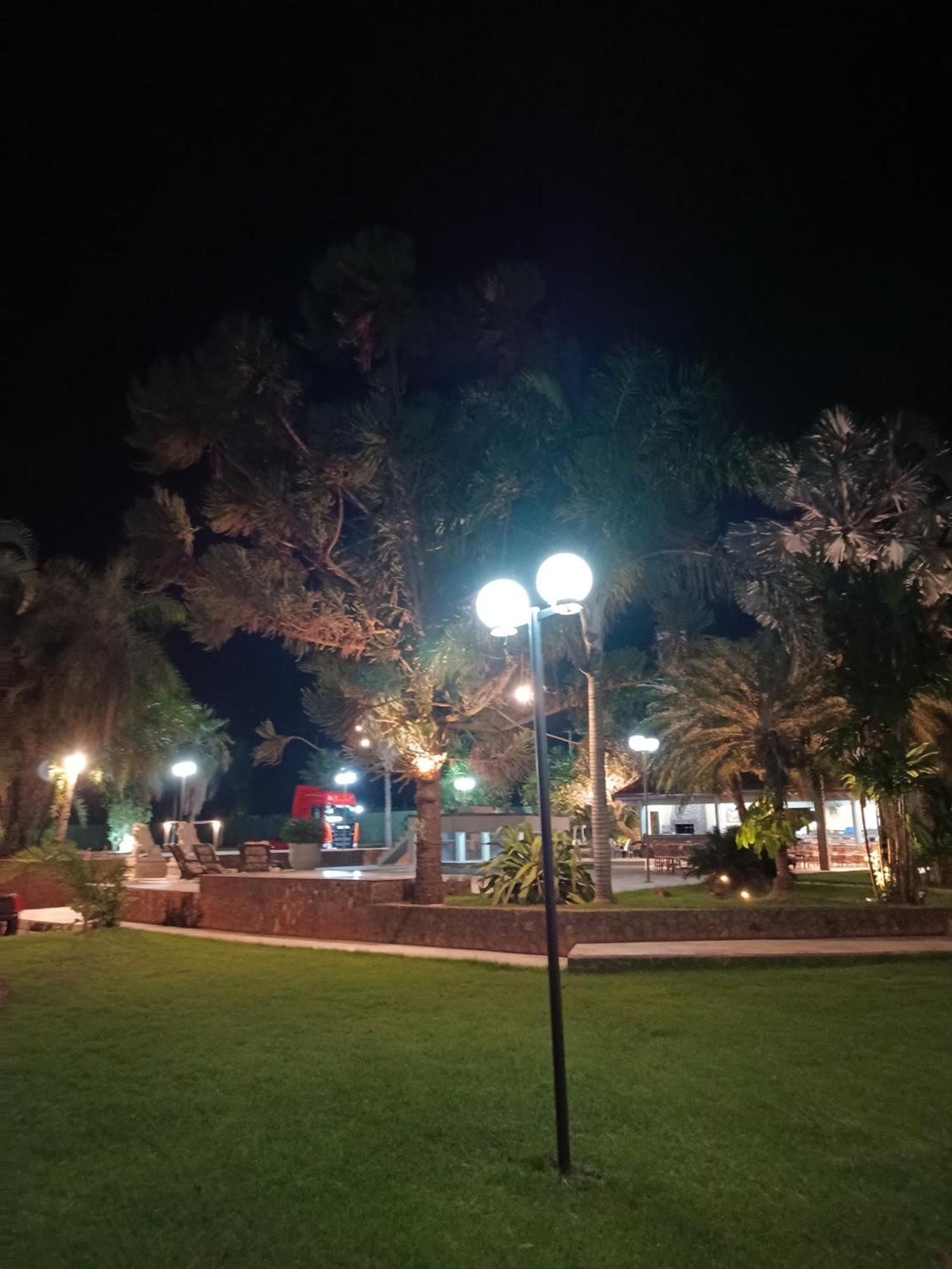 Parque Das Arvores Hospedagem E Eventos Barretos Dış mekan fotoğraf
